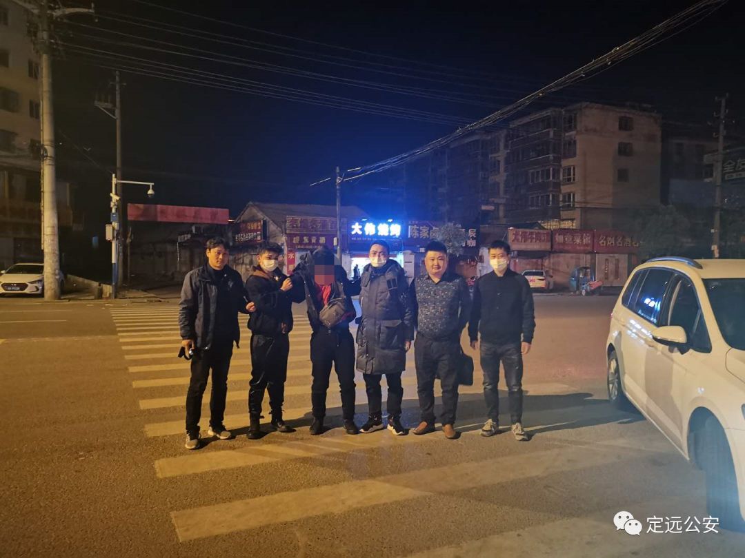 游客自驾游北海 夜晚车停路边被砸北海自驾游遭遇夜晚停车惊魂记